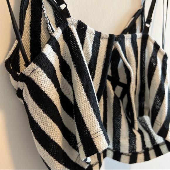 Crochet Bralette (M) - Picture 6 of 6